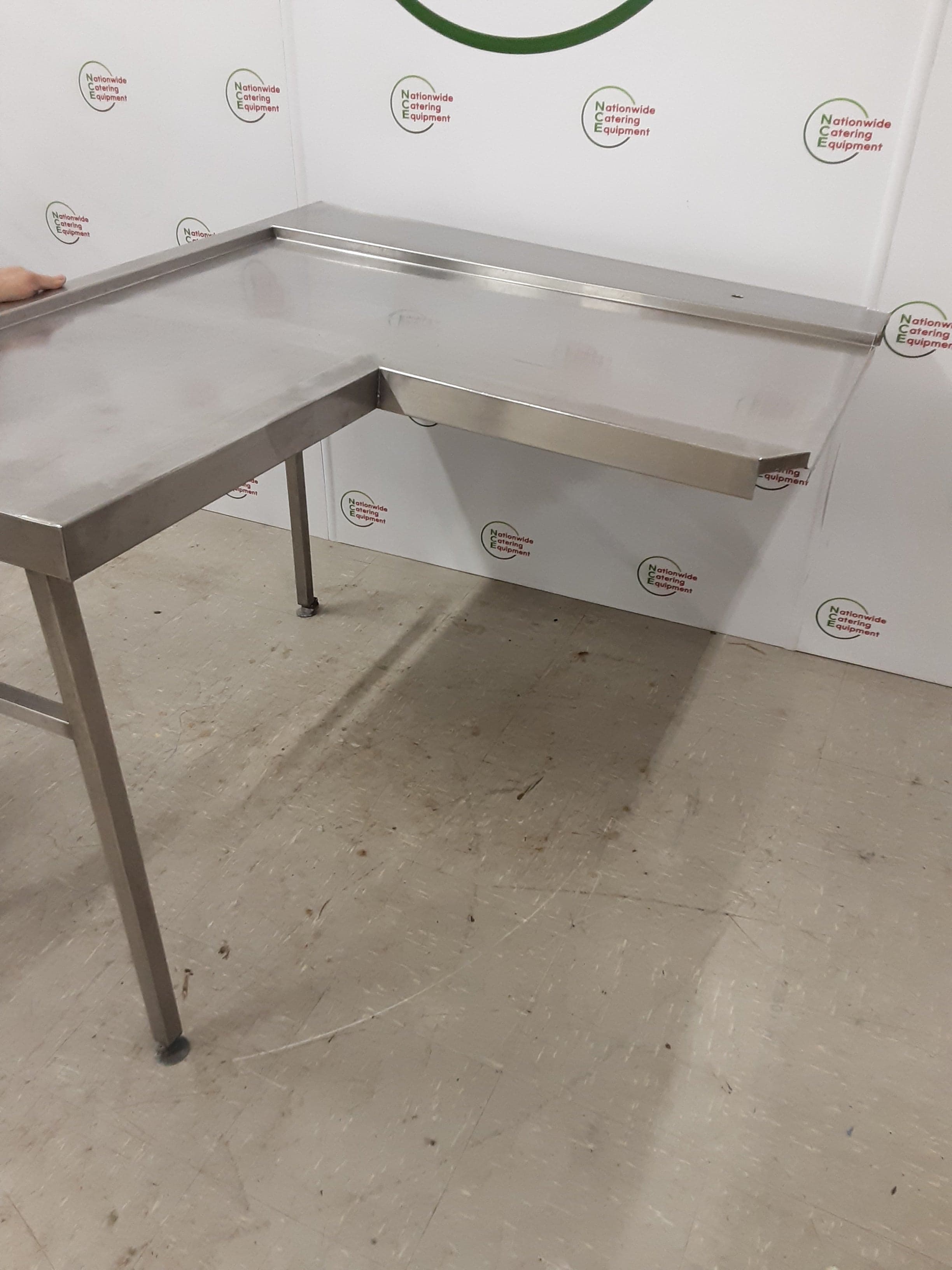 Stainless Steel L-Shaped Corner Dishwasher Exit Table (NCE6186) — image 4