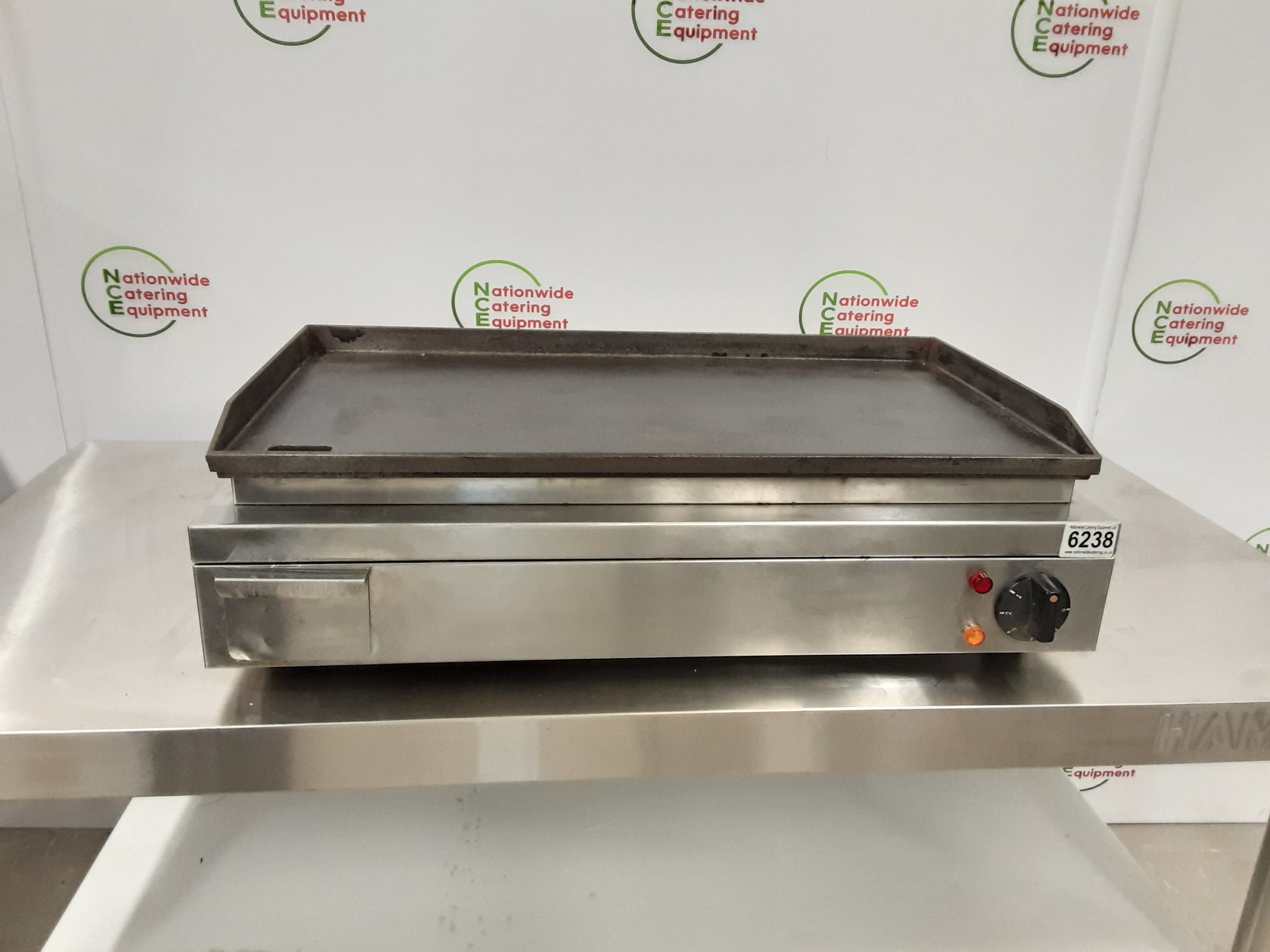 LINCAT TABLETOP ELECTRIC (13AMP) GRIDDLE (NCE6238)