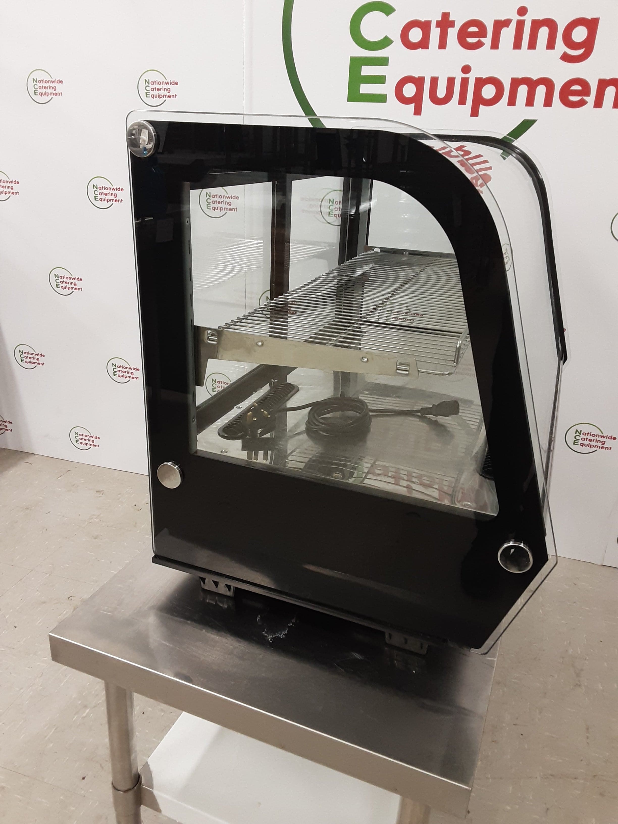 Polar G-Series Tabletop Display Fridge — image 6
