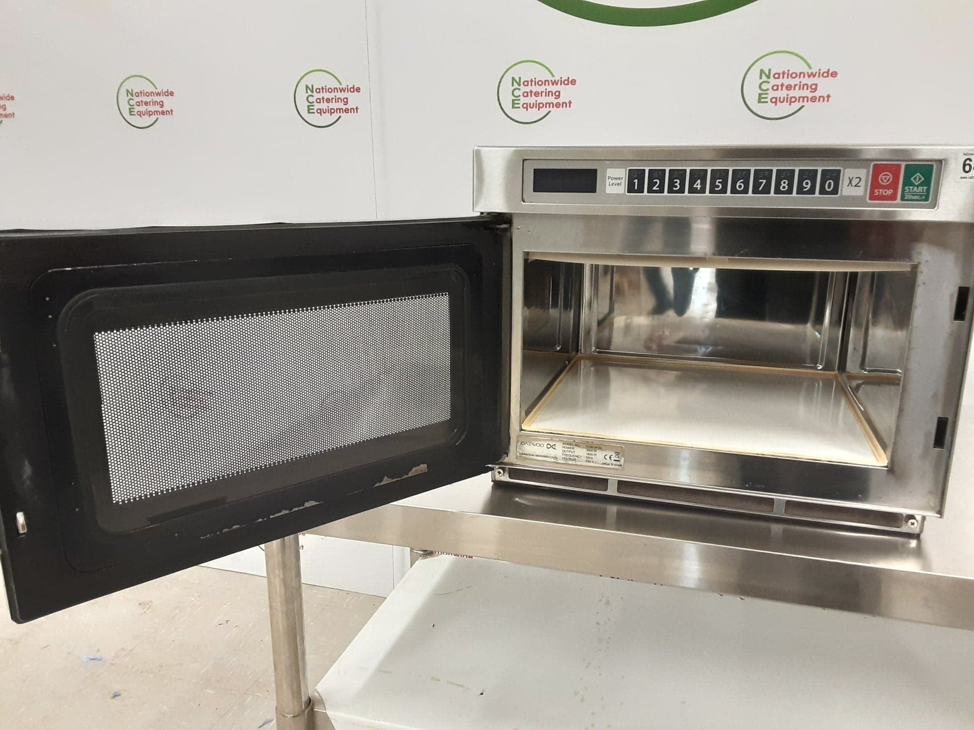 Daewoo 1850w Commercial Microwave, Model- KOM-9F85 — image 5