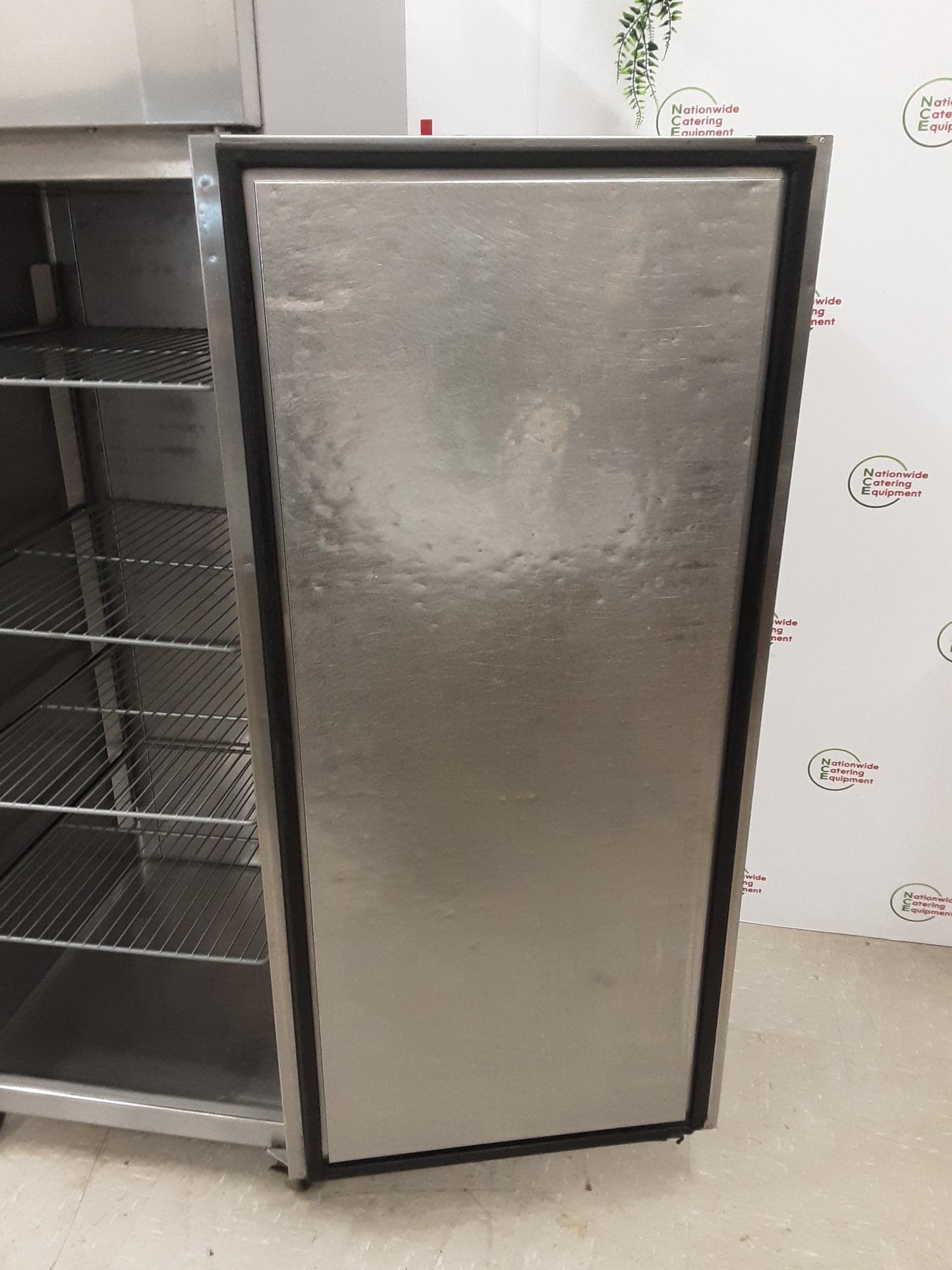 Precision Single Upright Fridge, Model- MPT601 — image 4