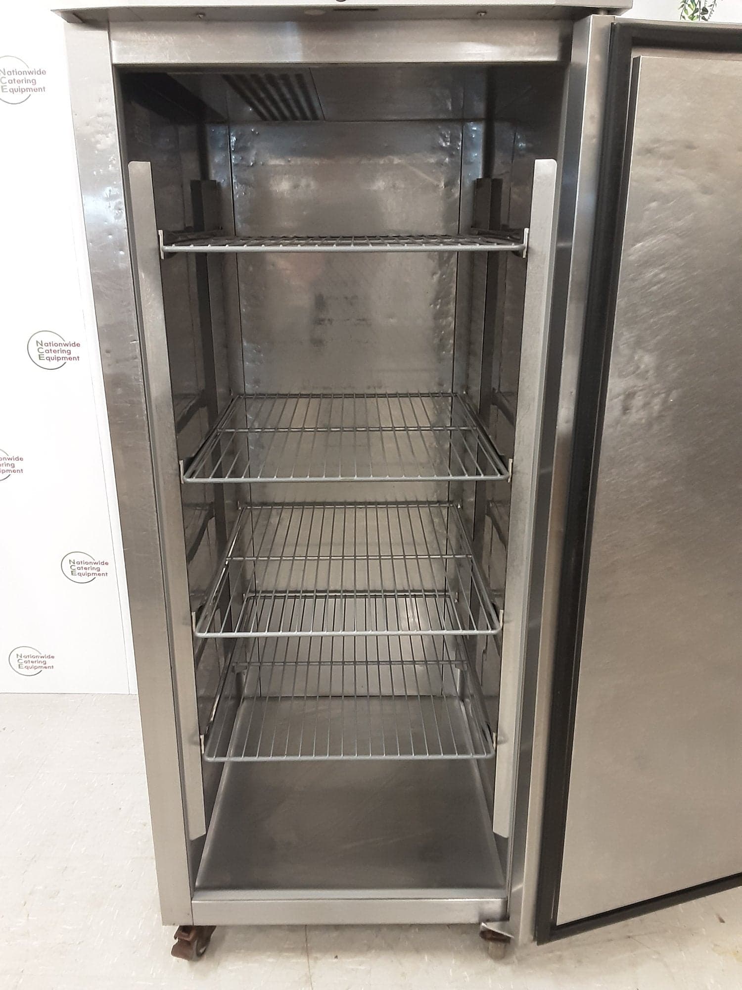 Precision Single Upright Fridge, Model- MPT601 — image 5