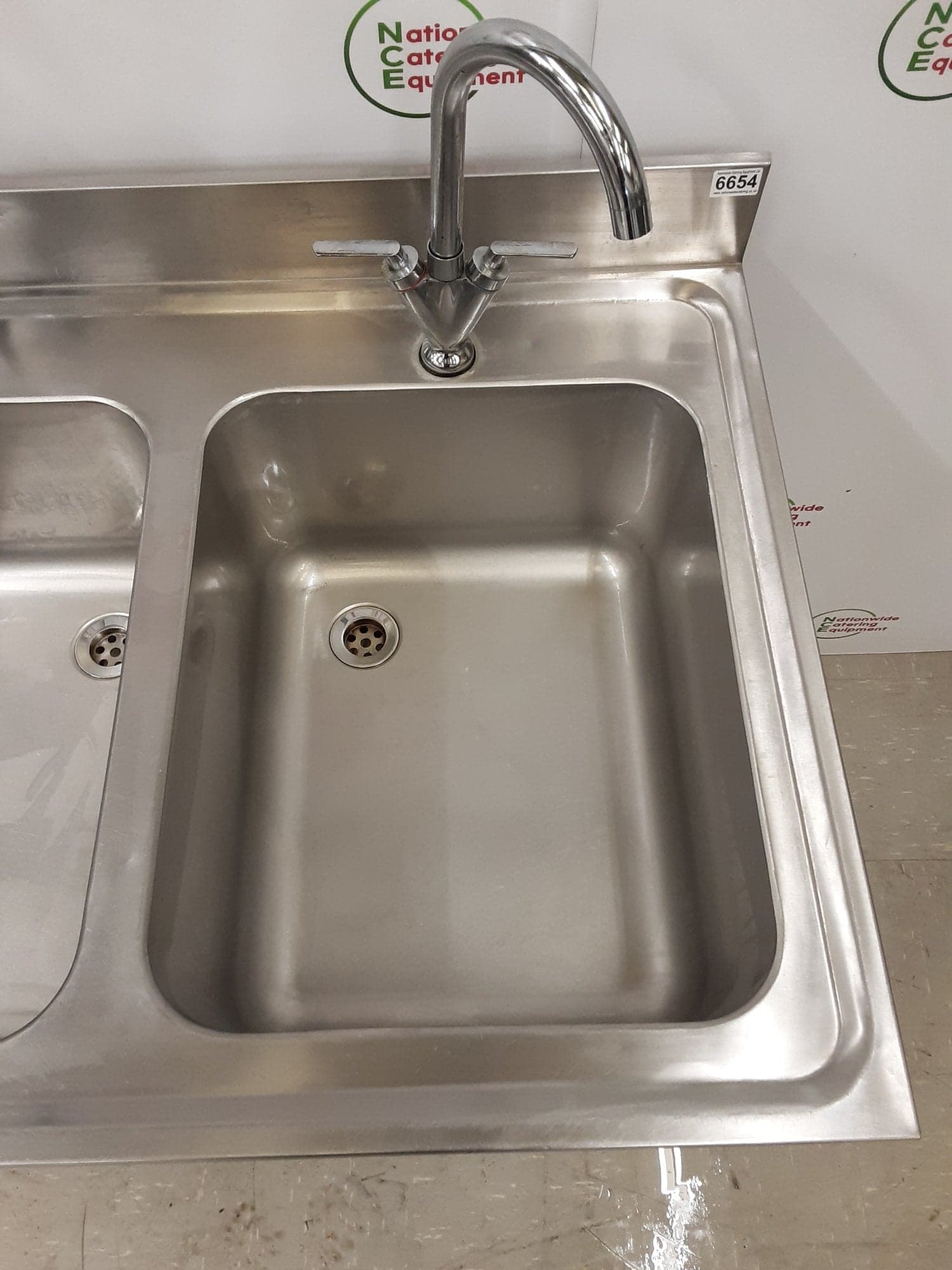 Stainless Steel Double Dishwasher Sink With Pre-Wash Spray 160x70cm — image 4