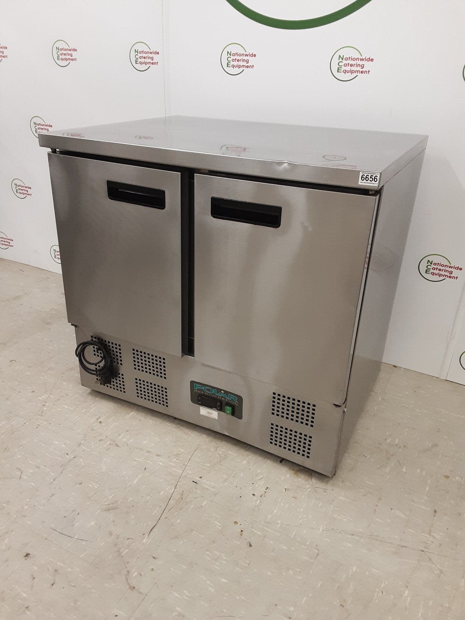 Polar Two Door Flat Counter Fridge, 90cm, Model- U636 — image 2