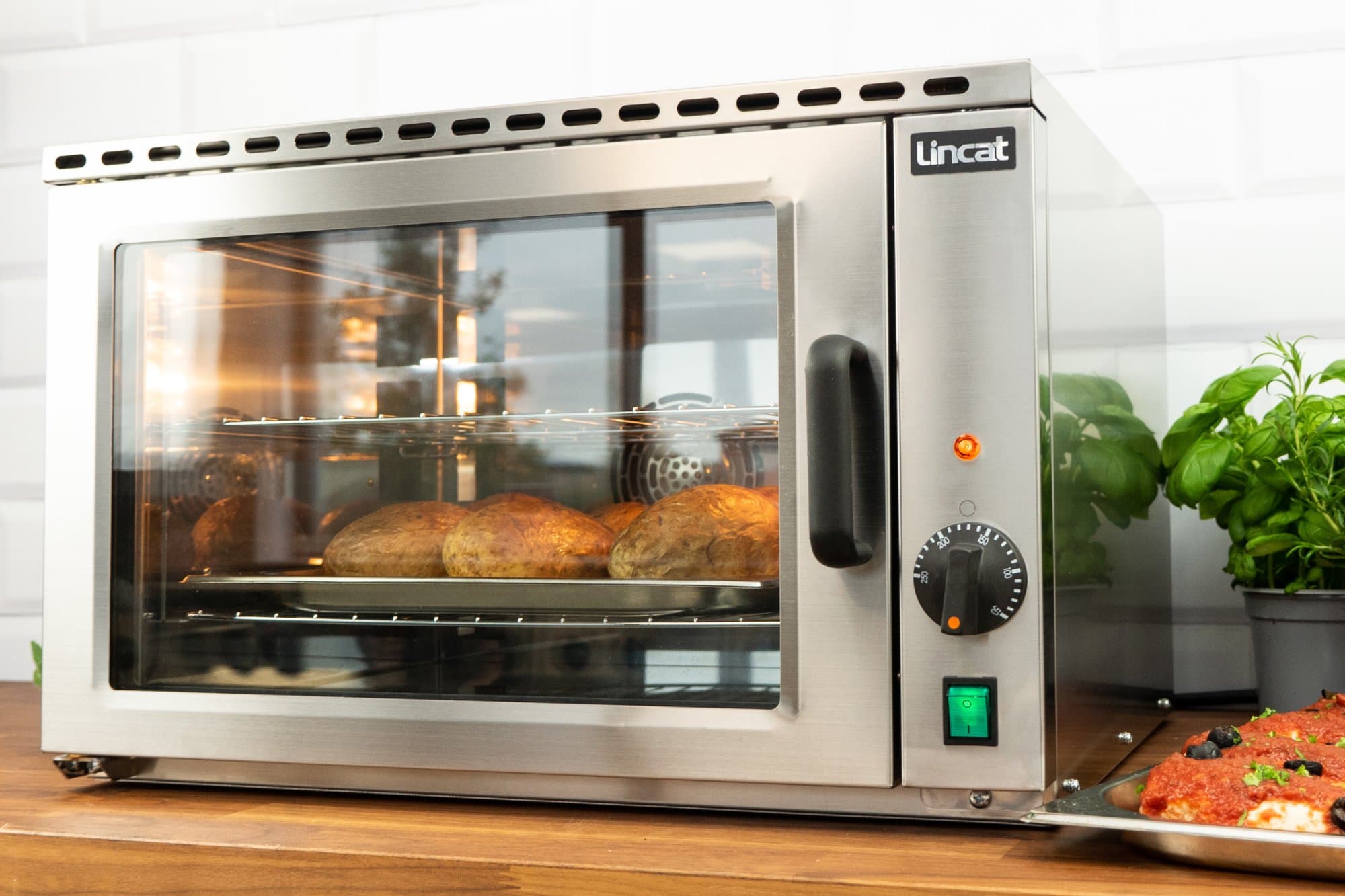 Lincat Lynx 400 LCO Tabletop Convection Oven, 13amp, Model- LCO — image 2