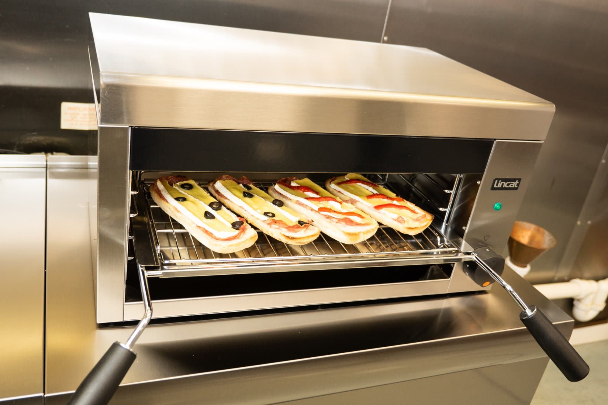 Lincat Silverlink 600 Electric Electric Salamander Grill, 13amp, 2.8kw, Model- GR3 — image 2