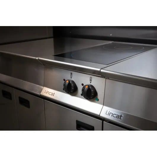 Lincat Opus 800 Two Zone Induction Hob, 7kw/3ph, Model- OE8020 — image 5