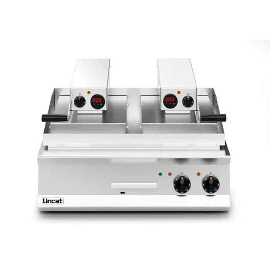 Lincat Opus 800 Single 80cm Electric Clam Griddle With 1x Ribbed Upper Plate & 1x Flat Upper Plate, Model- OE8210/FR — image 3