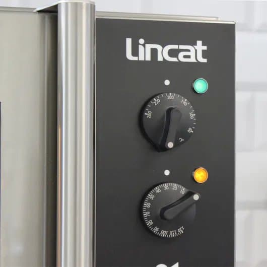 Lincat Convector Convection Oven, Manual Controls, 2.8kw, Model- CO343M — image 6