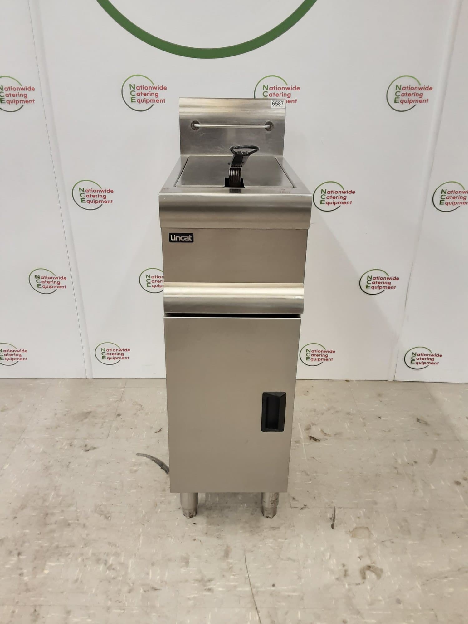 Lincat LPG Free-standing Single Tank Fryer, Model- J5 — image 1