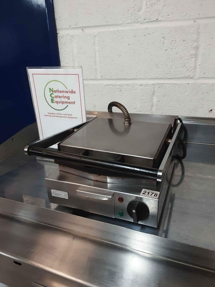 Lincat Single Panini / Contact Grill, 13amp, Model-LCG (NCE2178) — image 1