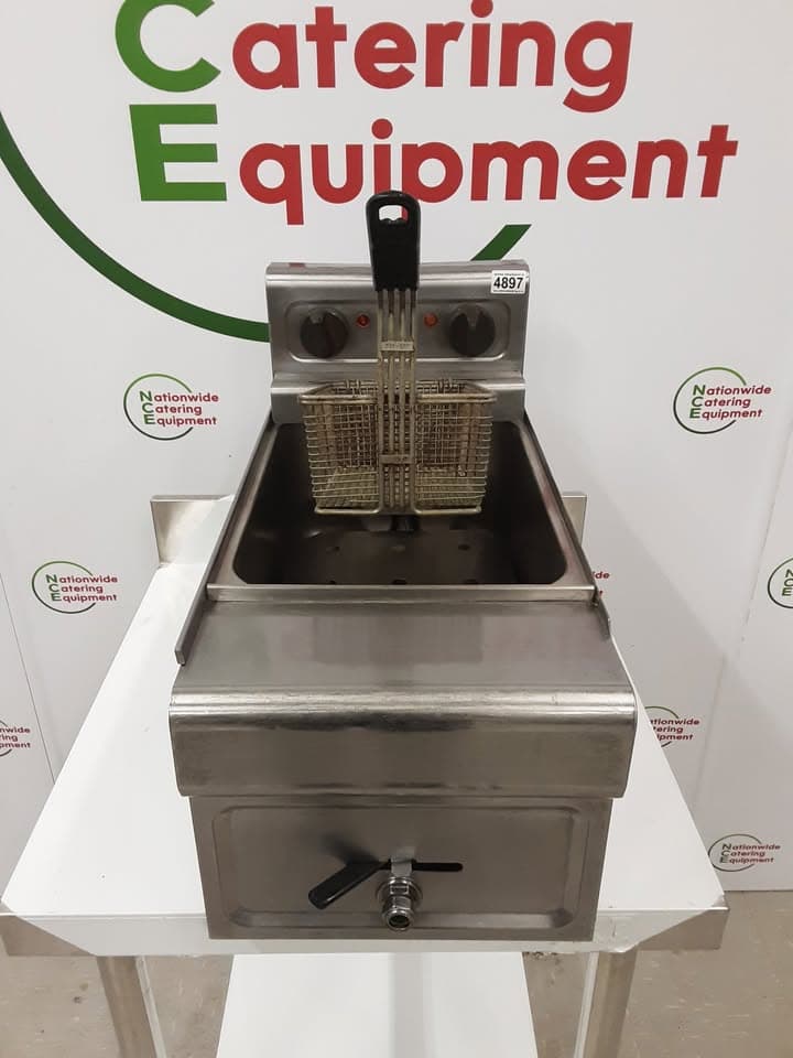 Lincat Tabletop Single Tank Electric Fryer CLEARANCE (NCE4897) — image 1