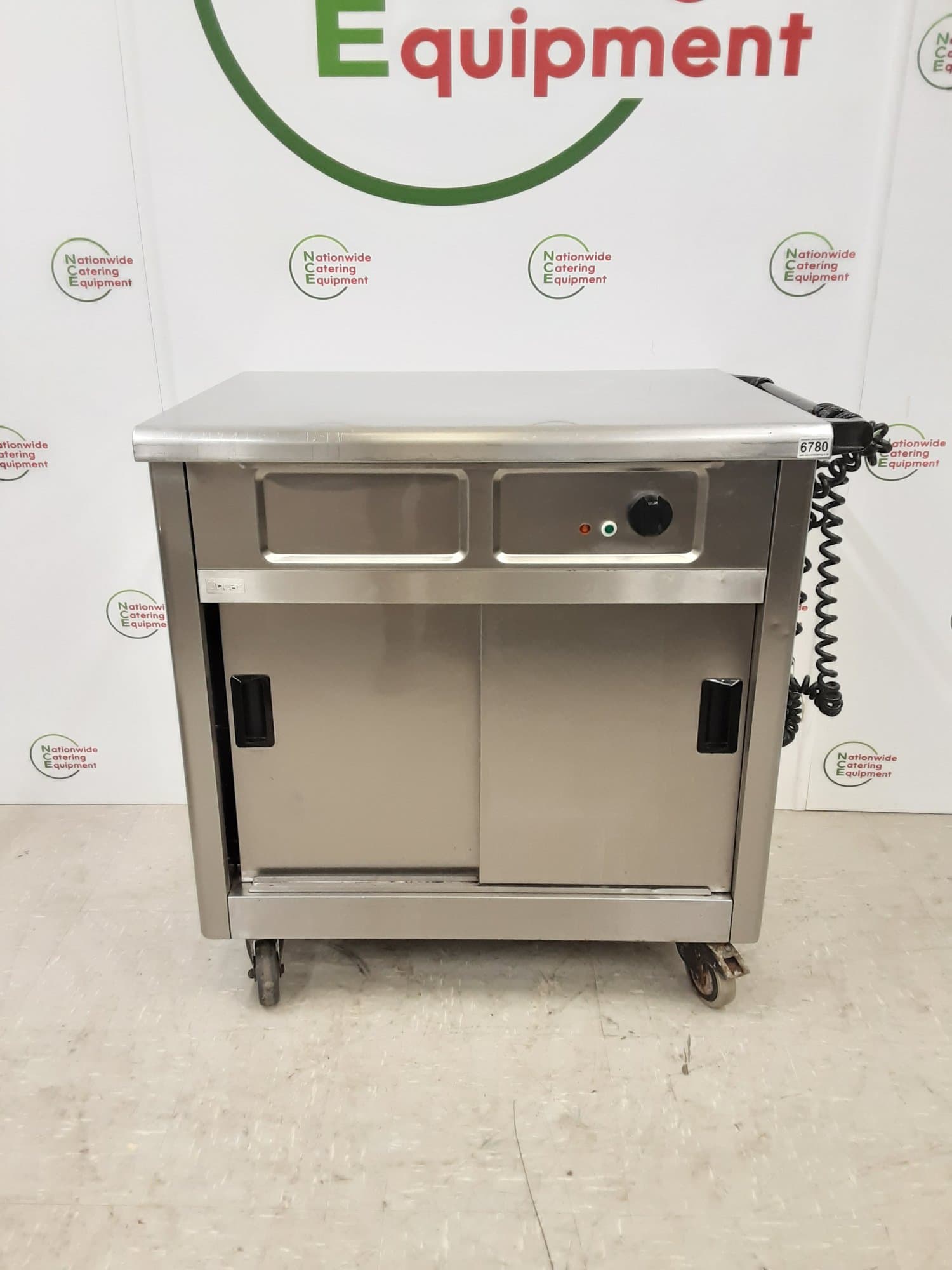 Lincat Mobile Electric (13amp) Hotcupboard, Model-GM2 — image 1