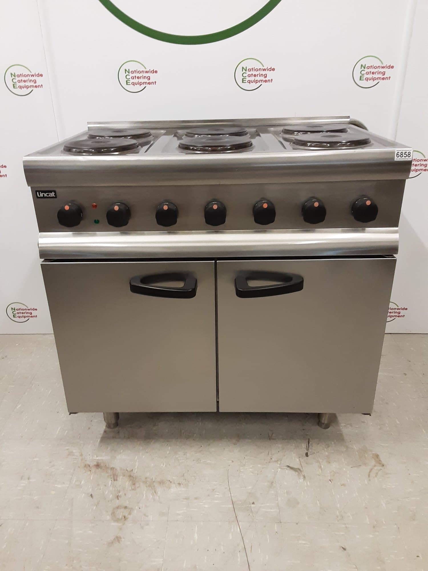 Lincat Silverlink Electric SIx Burner Stove & Oven, Model- ESLR9C — image 1