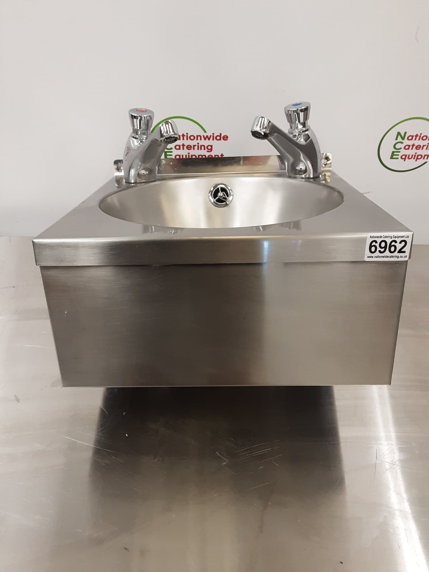 Stainless Steel Wash Hand Basin With Push Button Taps — image 1