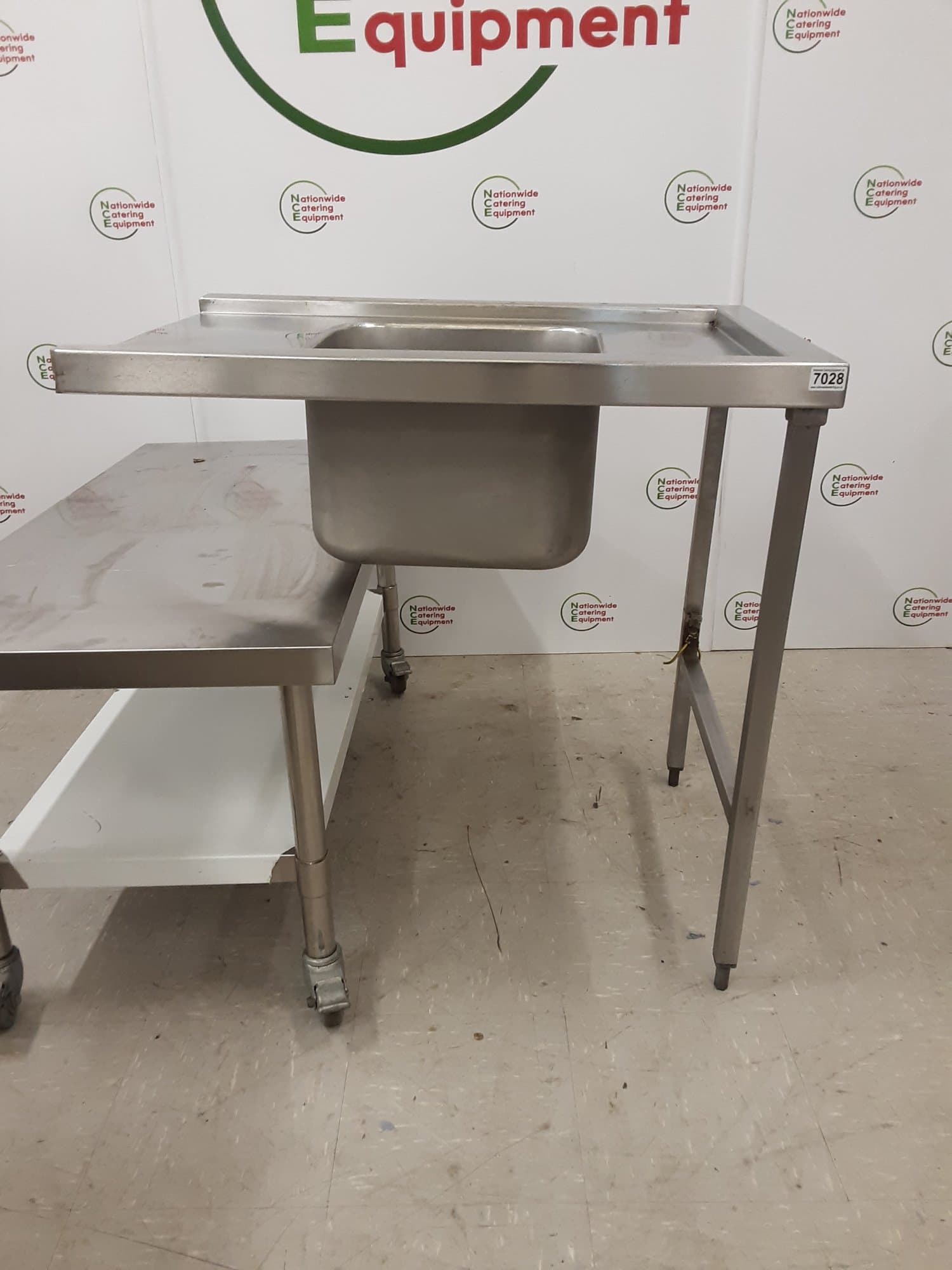 Stainless Steel Dishwasher Entry Sink 90x63cm — image 1