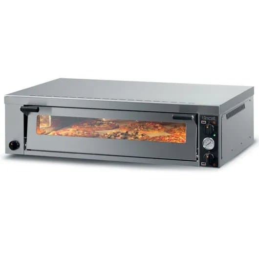 Lincat Premium Single Deck Pizza Oven, 7.2kw, Model- PO630 — image 1