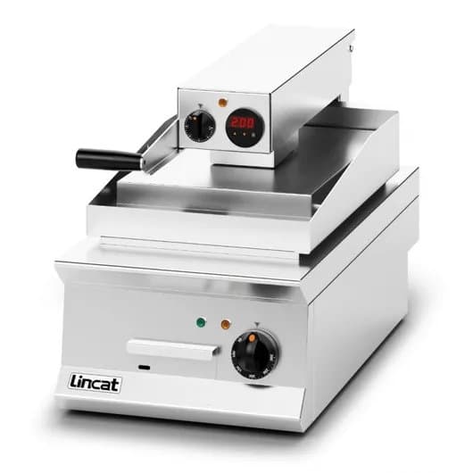 Lincat Opus 800 Single 40cm Electric Clam Griddle With Flat Upper Plate, Model- OE8211 — image 1