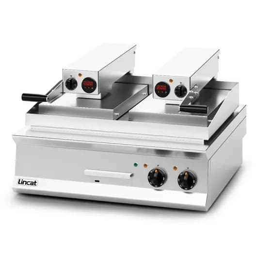 Lincat Opus 800 Single 80cm Electric Clam Griddle With 1x Ribbed Upper Plate & 1x Flat Upper Plate, Model- OE8210/FR — image 1