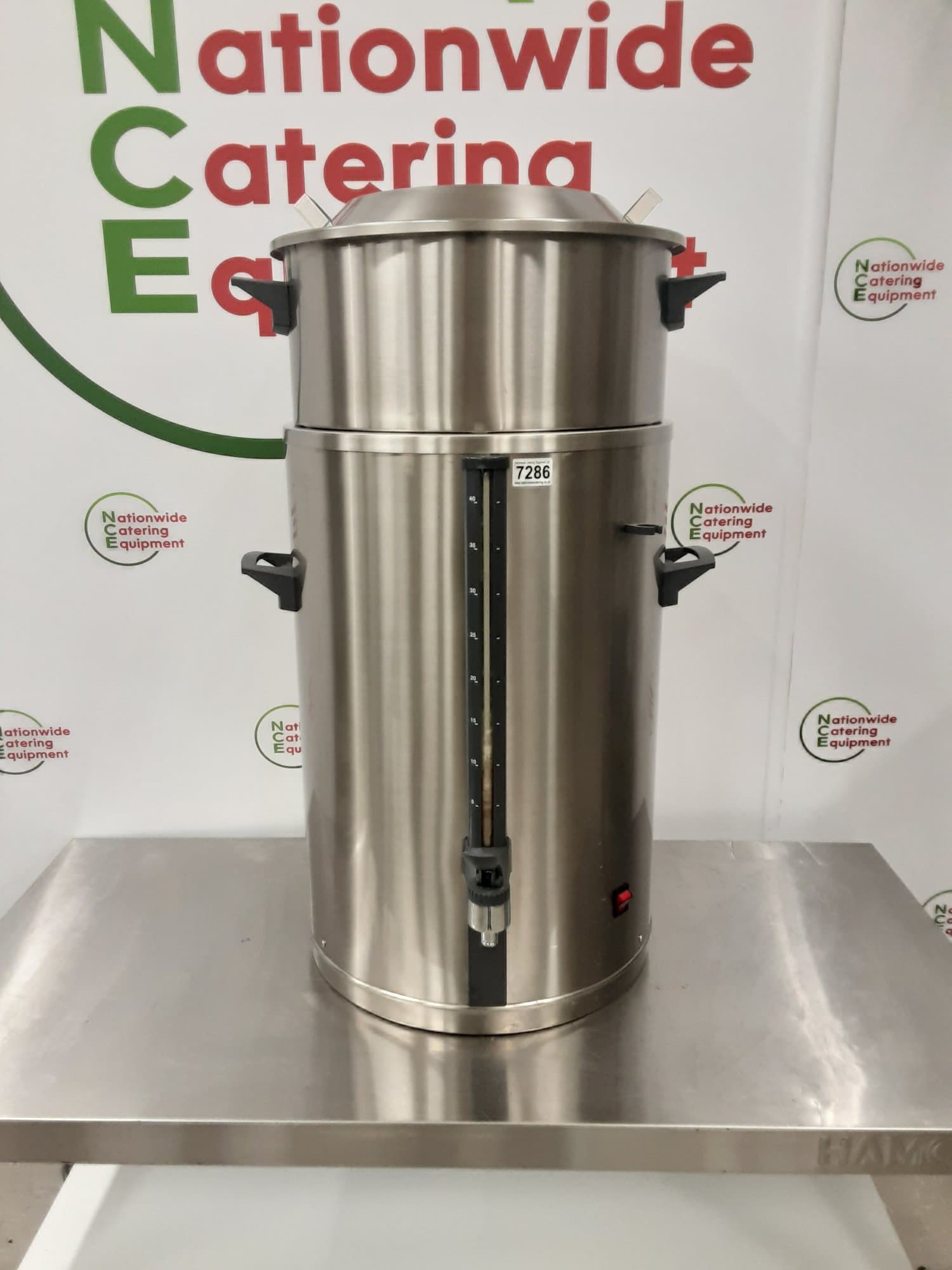 Bravilor Bonamat 40L Heated Beverage Container, Model- VHG-40-021 — image 1