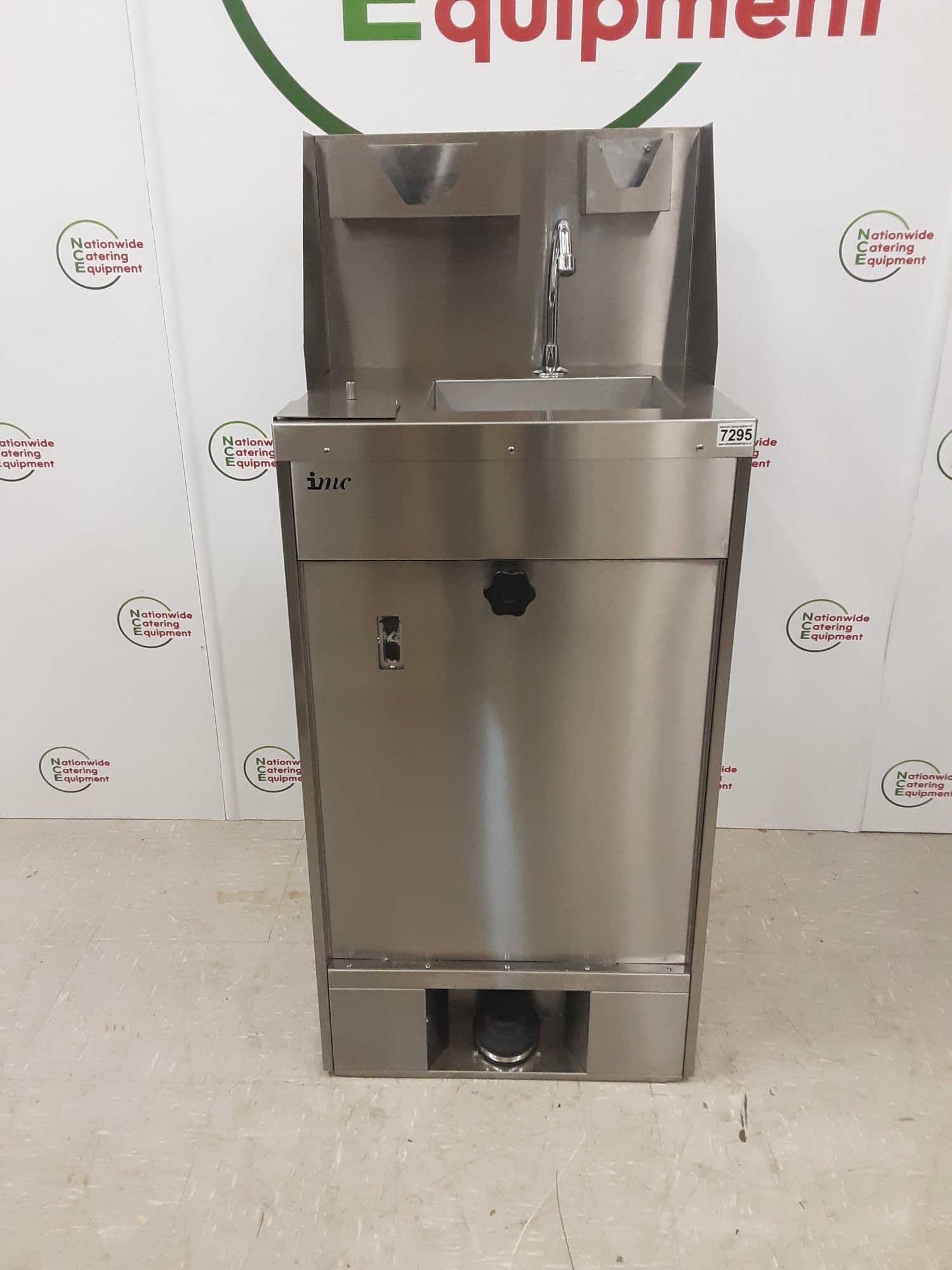 IMC (By Lincat) Mobile Heated 20L Handwash Station, Model-F63/502 — image 1