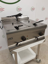 Lincat Silverlink Twin Tank Electric Tabletop Fryer, 1ph/32amp  (NCE4961)