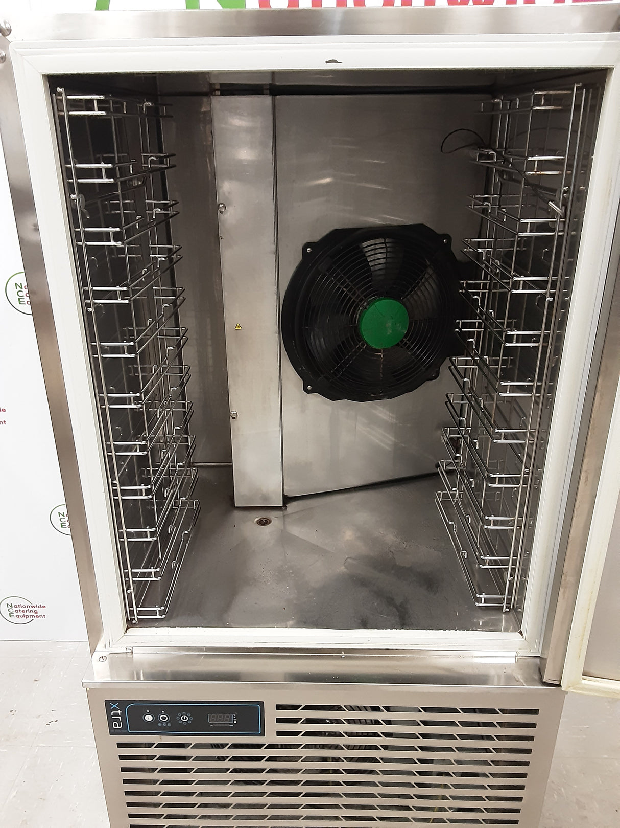 Foster Xtra XR35 35kg/10x1/1GN Blast Chiller, 13amp (NCE4847)