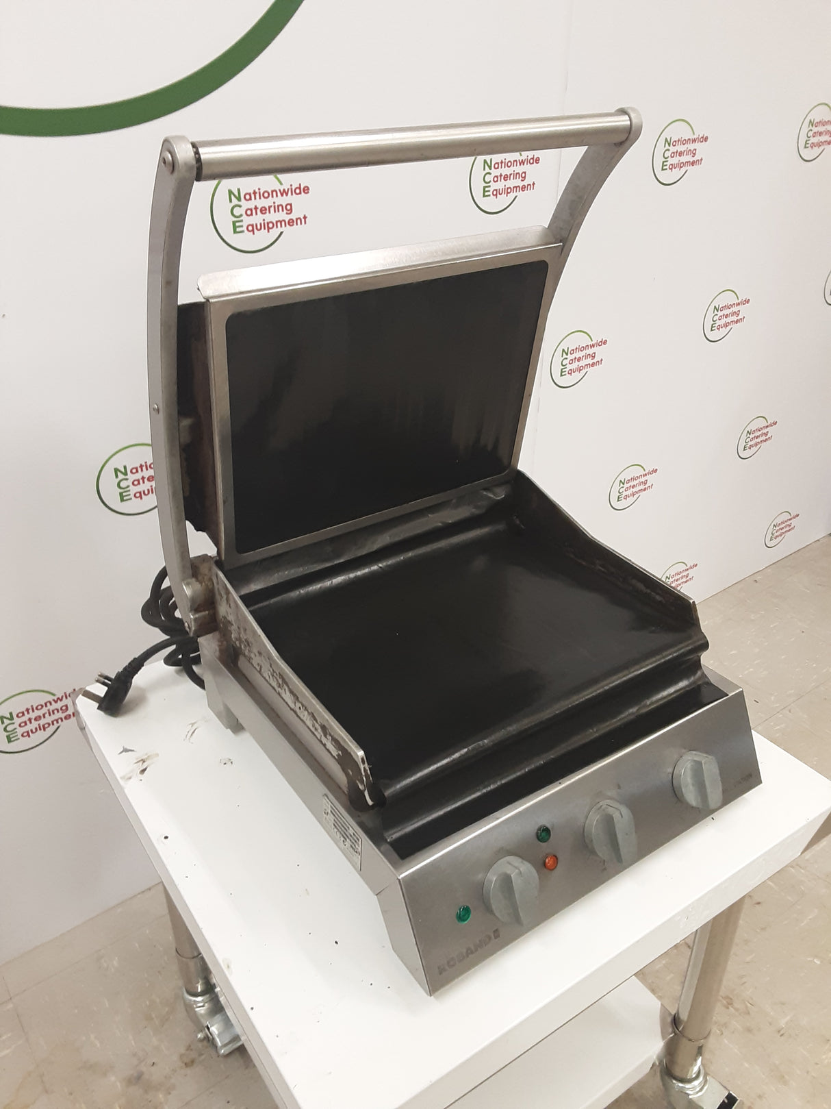 Roband Single Contact / Panini Grill, Model- GSA610-UK (NCE5119)