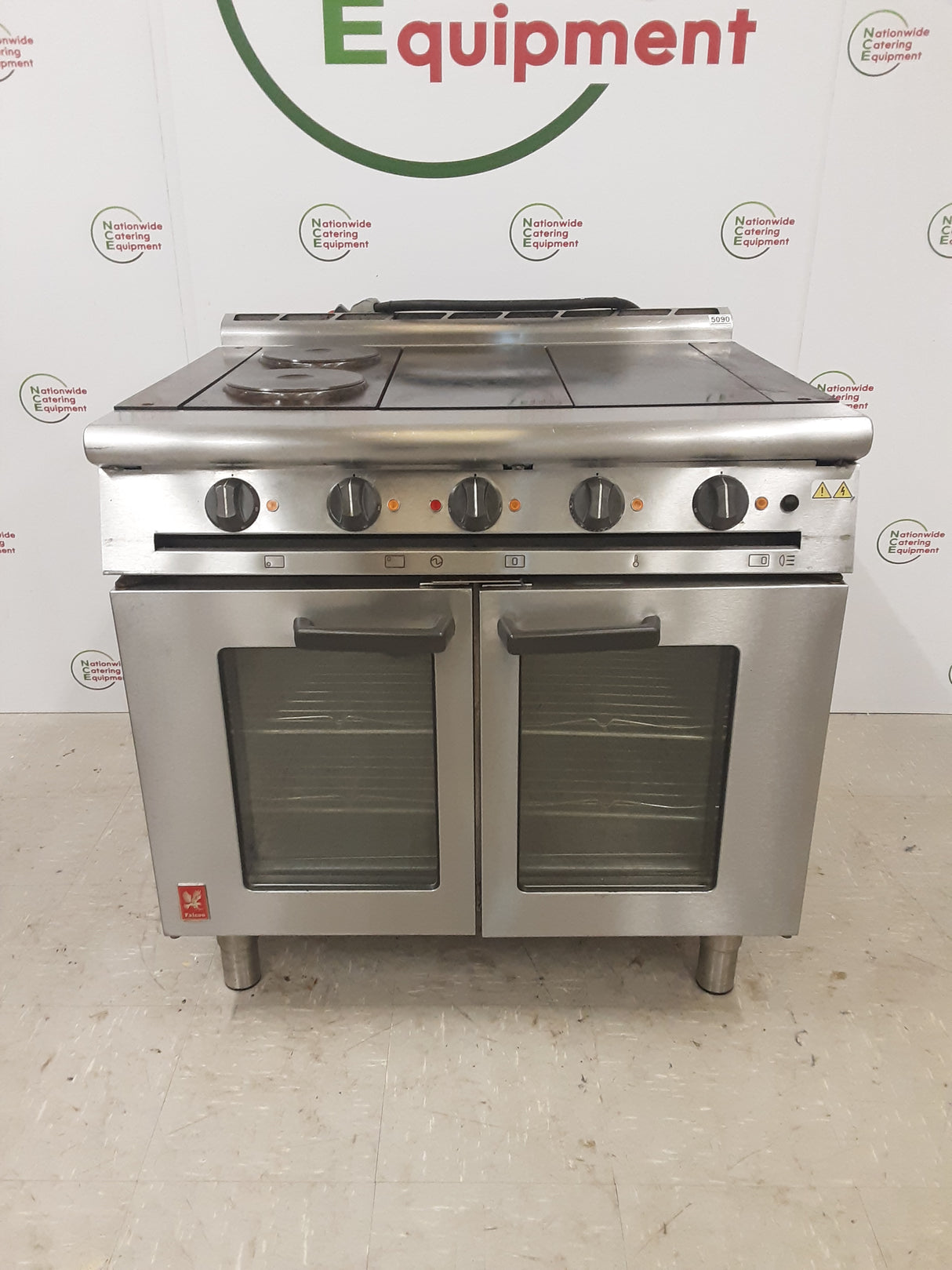 Falcon Electric Solid Top/Two Burner Stove & Convection Oven, 3 phase, Model- E3101OTC (NCE5090)