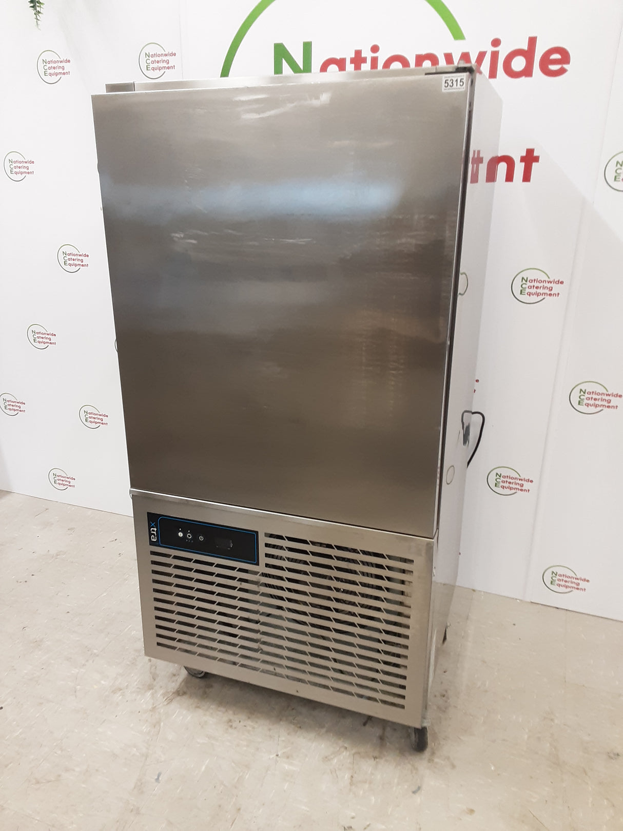 Foster Xtra Blast Chiller, 35kg/6x1/1GN Capacity, Model- XR35 (NCE5315)