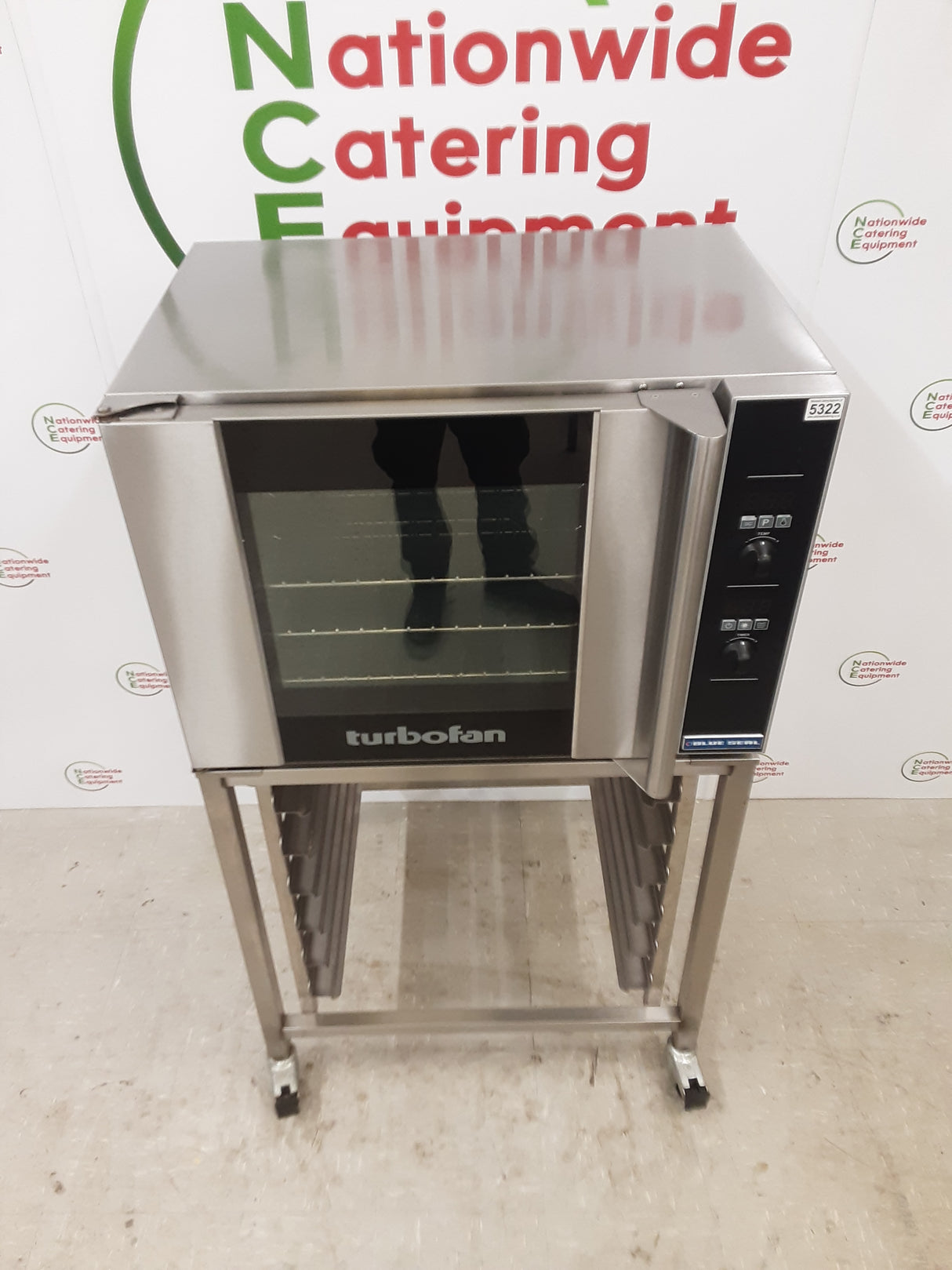 Blue Seal Turbofan Electric (13amp) Convection Oven On Stand, Model-E32D4 (NCE5322)