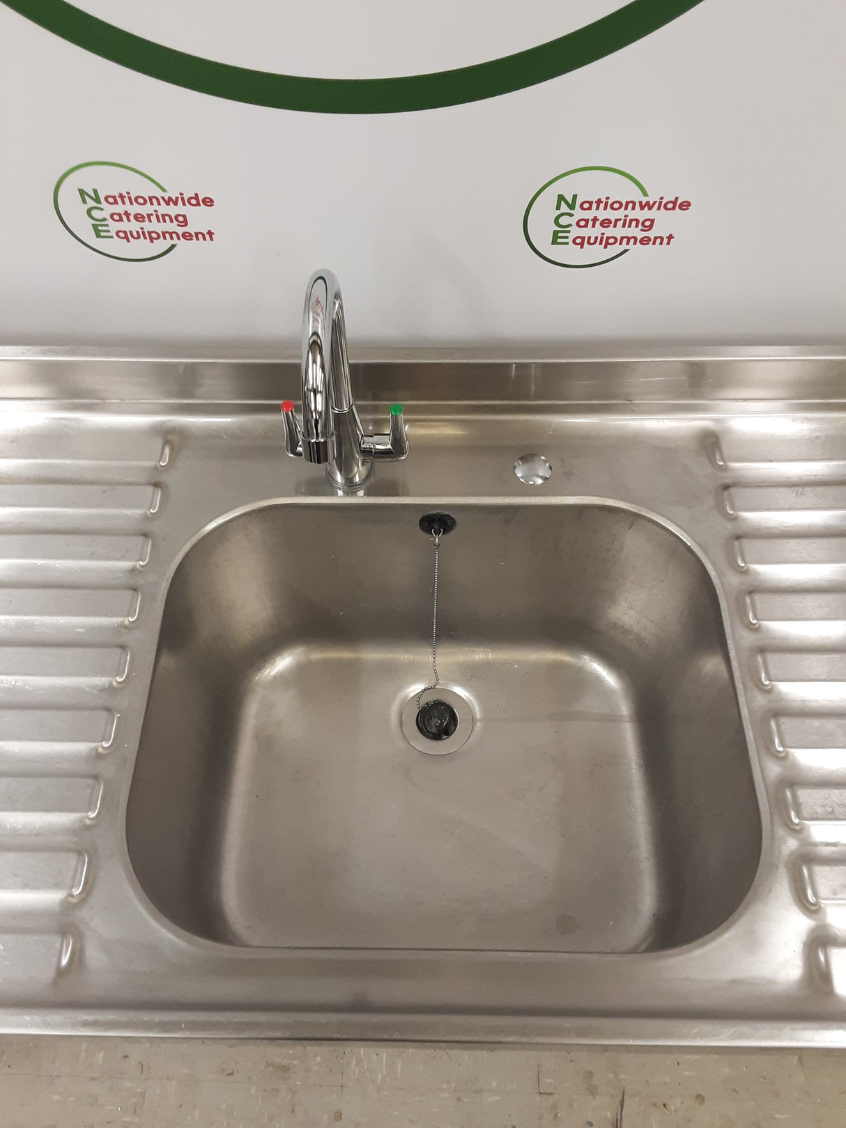 Stainless Steel Single Sink, Twin Drainers, 150x60cm (NCE5570)