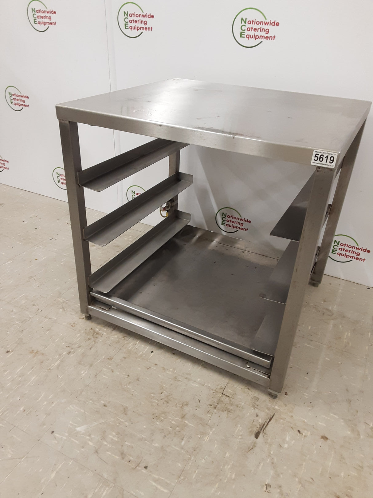 Stainless Steel Dishwasher Stand With 50cm Basket Racking (NCE5619)