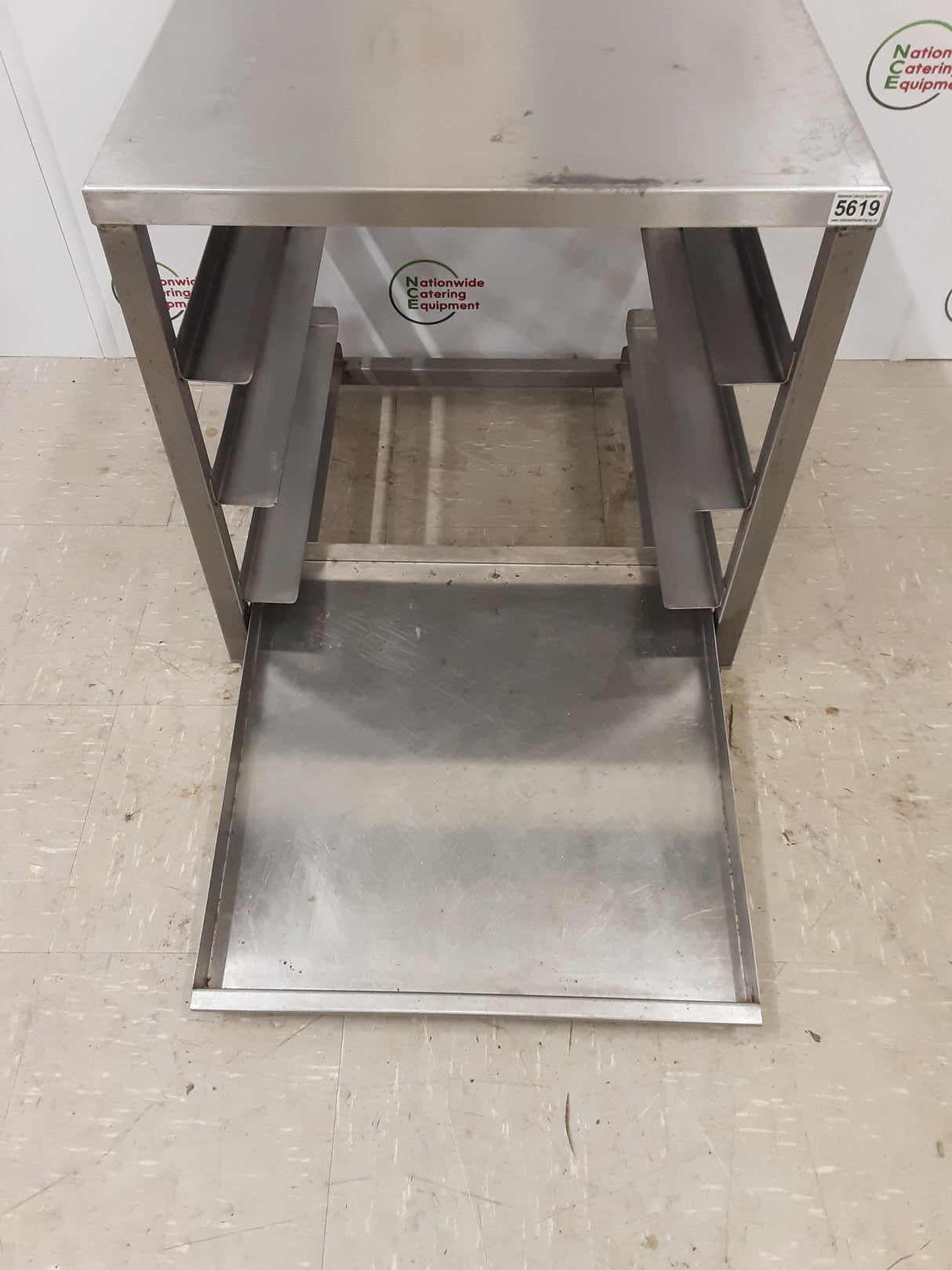 Stainless Steel Dishwasher Stand With 50cm Basket Racking (NCE5619)
