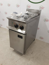 Lincat Opus Twin Tank Free-Standing Electric Fryer, Model- OE8105 (NCE5955)