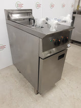 Lincat Opus Twin Tank Free-Standing Electric Fryer, Model- OE8105 (NCE5955)