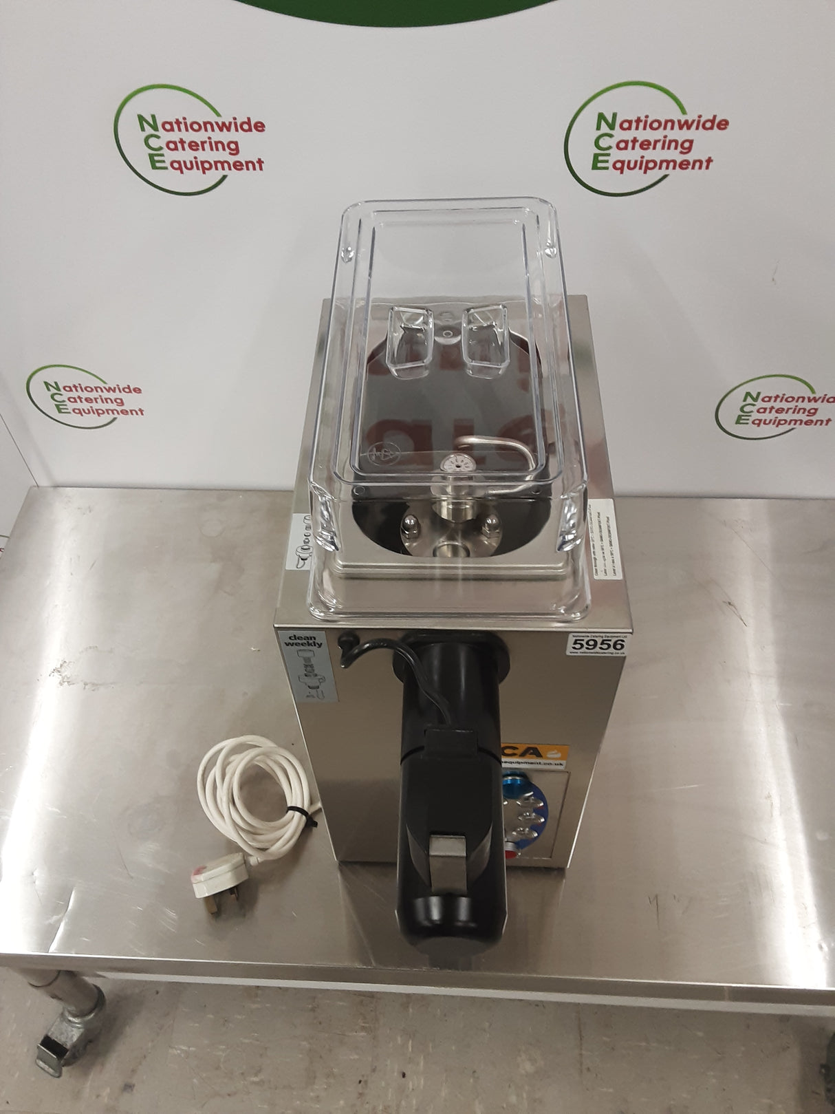 DCA Equipment/Sanomat Whipped Cream Machine, Model-Euro Cream 2L (NCE5956)