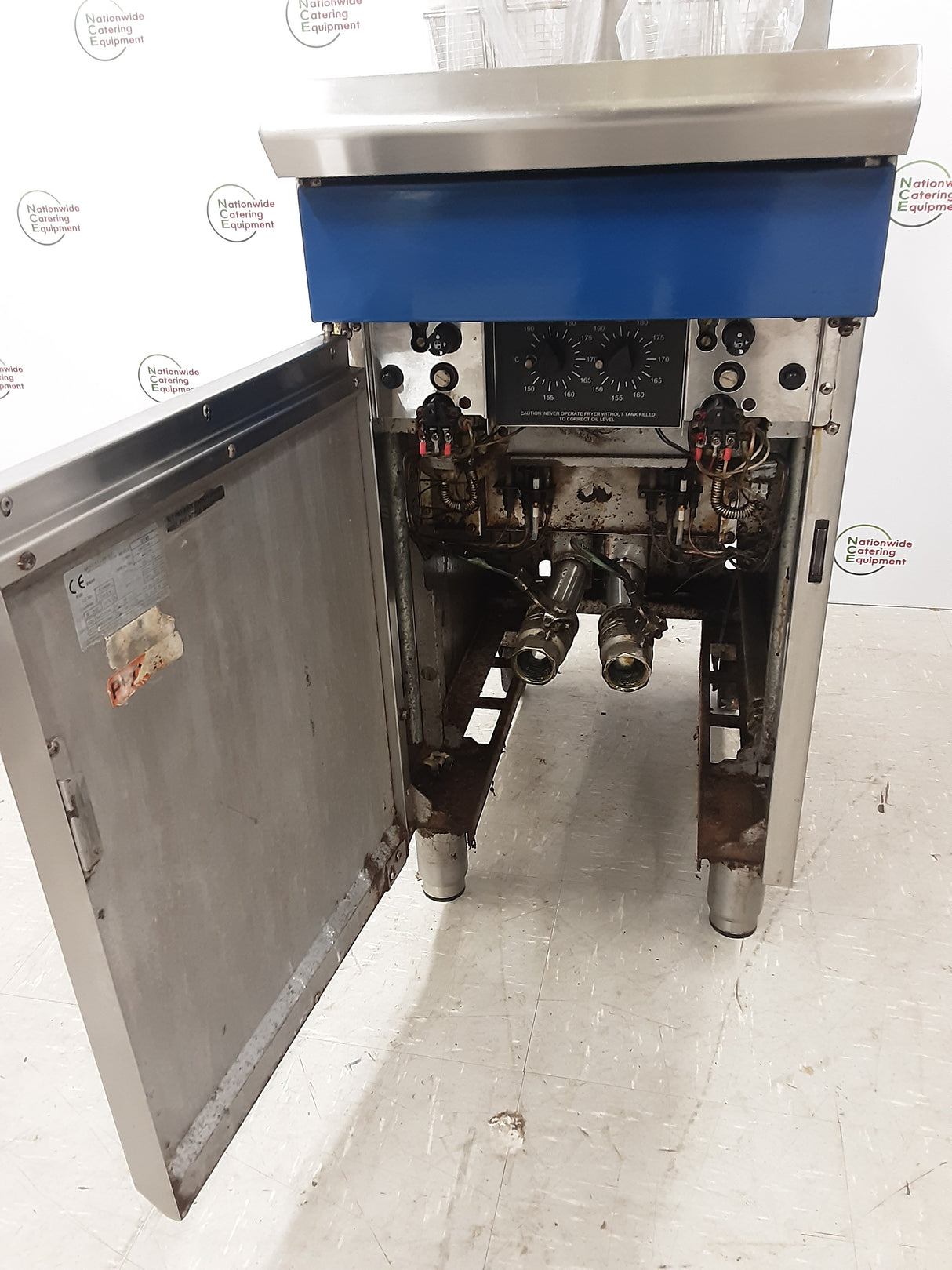 Blue Seal GT46 LPG Twin Tank Freestanding Fryer, Model- GT46 (NCE5975)