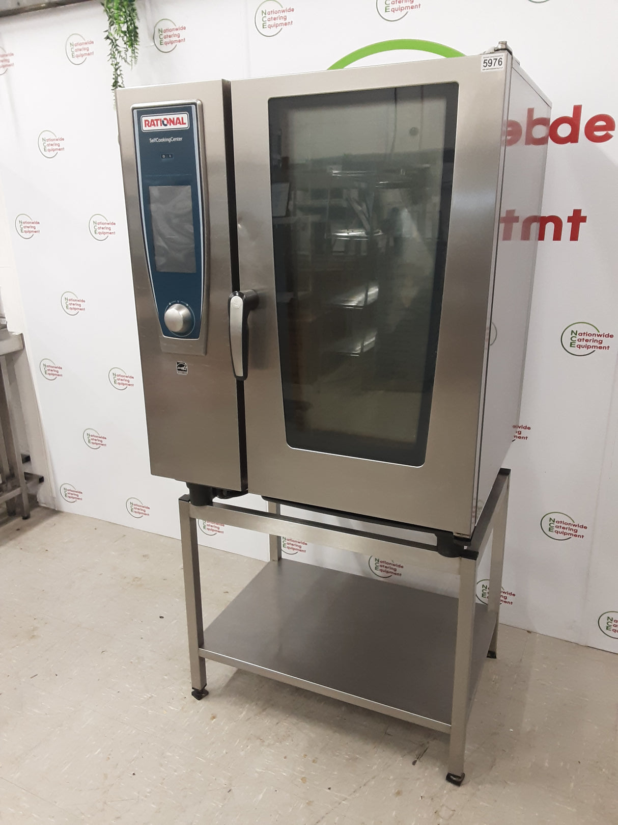 Rational SCC White Efficiency 10 Grid Electric Combi Oven On Stand (NCE5976)