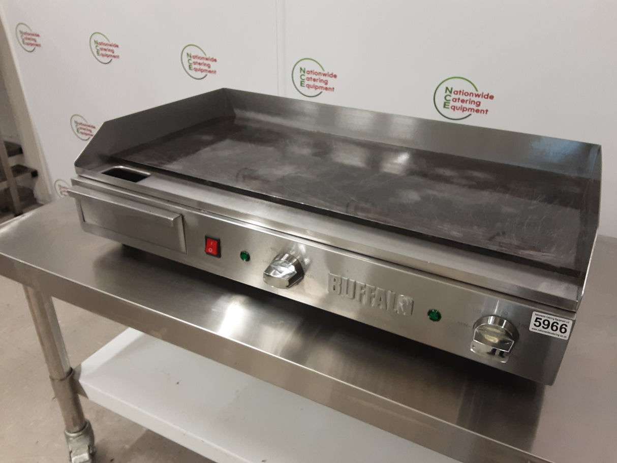 Buffalo Twin Zone Tabletop Electric (13amp) Griddle, Model- DB167 (NCE5966)