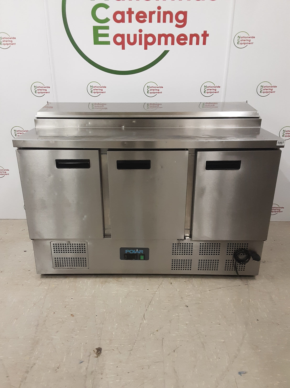 Polar Three Door Counter Fridge With Toppings Opening, 137cm, Model- G605 (NCE5997)