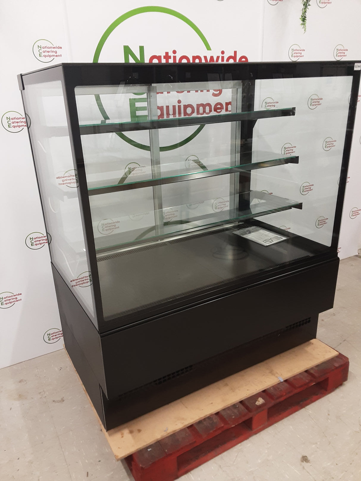 Interlevin 120cm Floorstanding Display Fridge, Model- EVOK1200 (NCE6044)