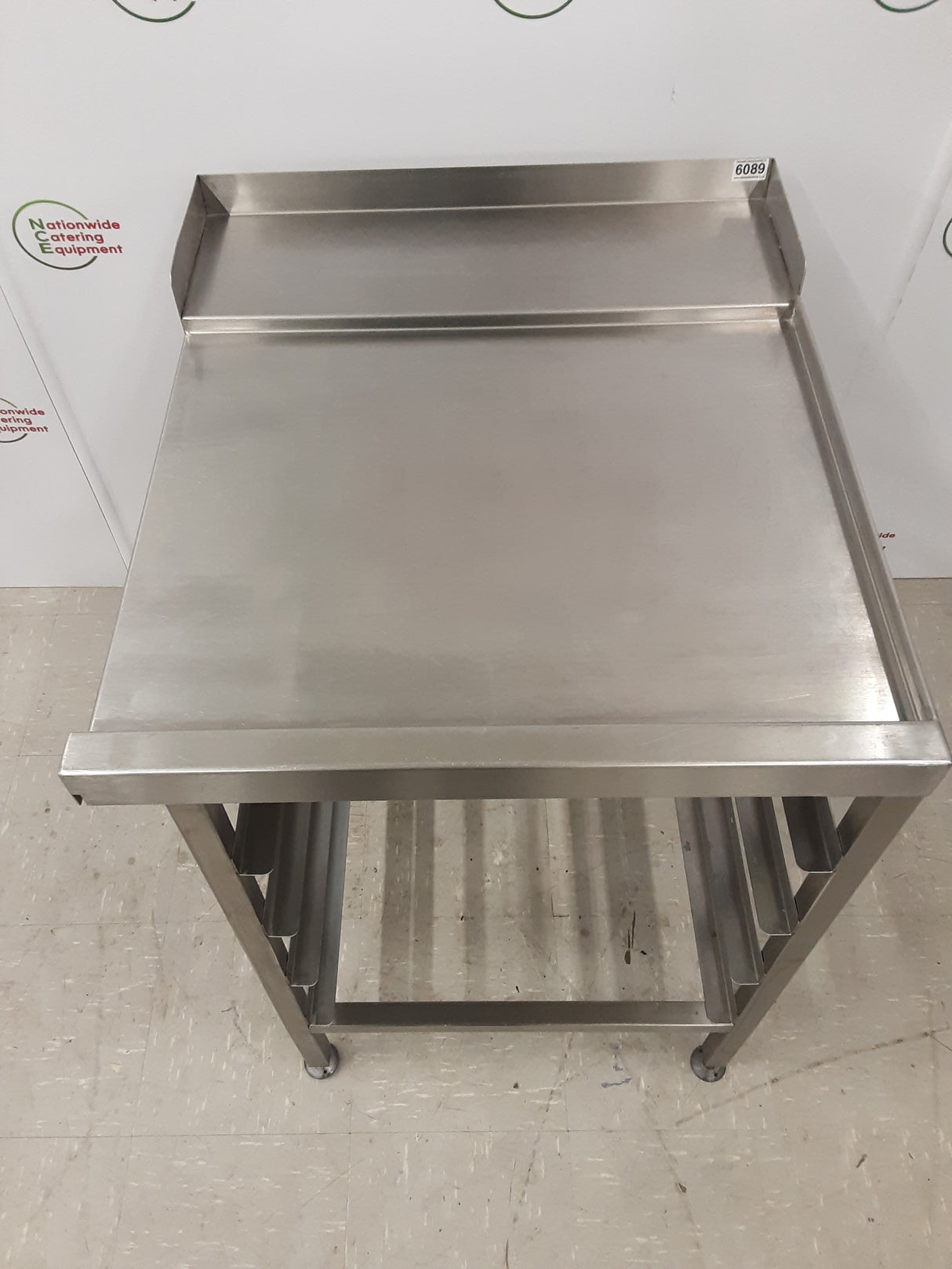 Stainless Steel Exit Table With Racking 65x75cm (NCE6089)