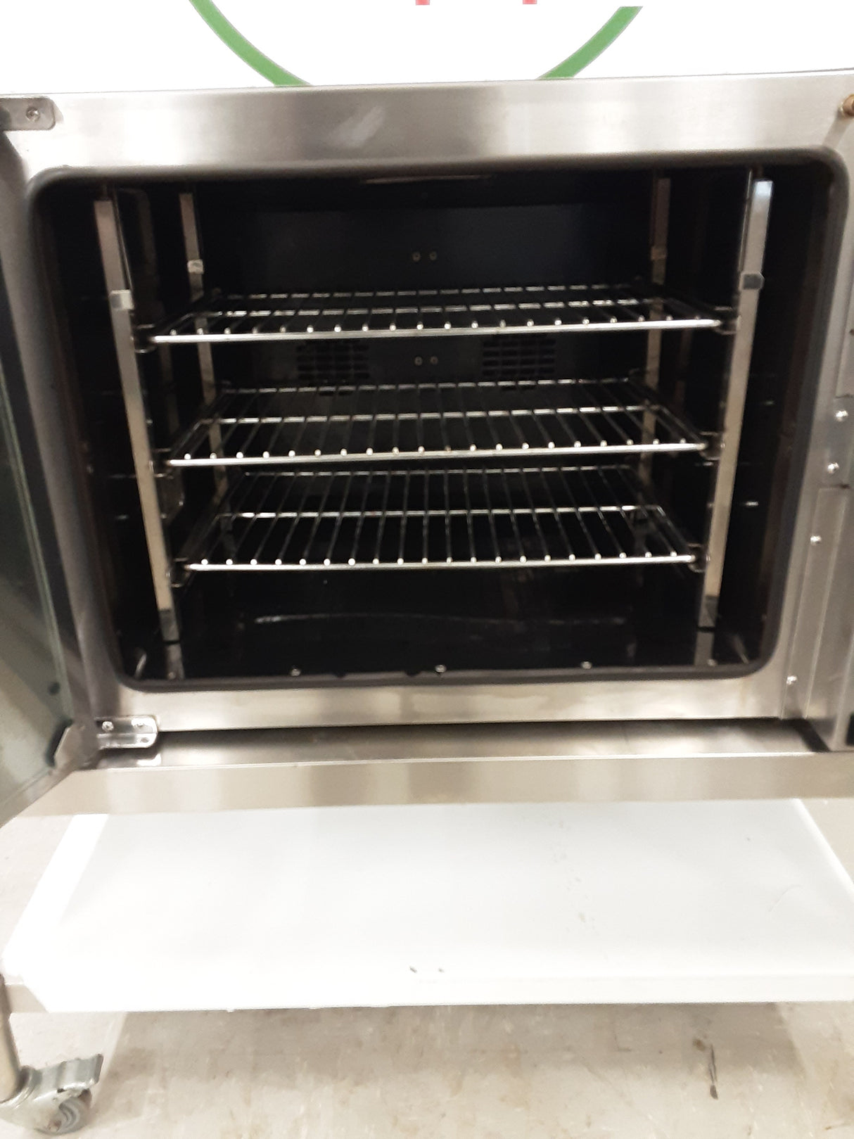 Lincat Tabletop 13amp Electric Convection Oven, Model-EC08 (NCE6124)