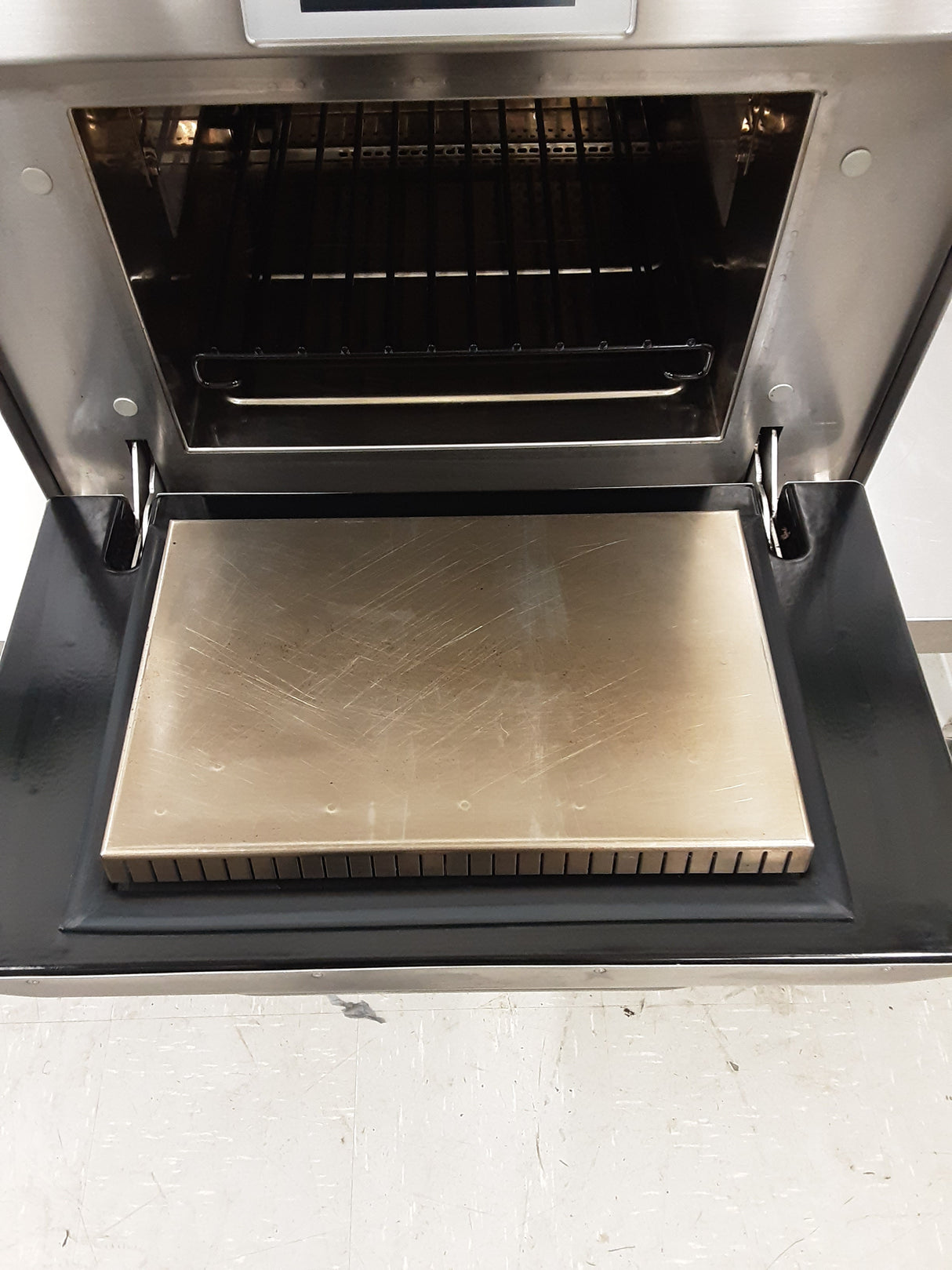 Merrychef E4S High Speed Oven, 32amp 3phase (NCE6132)