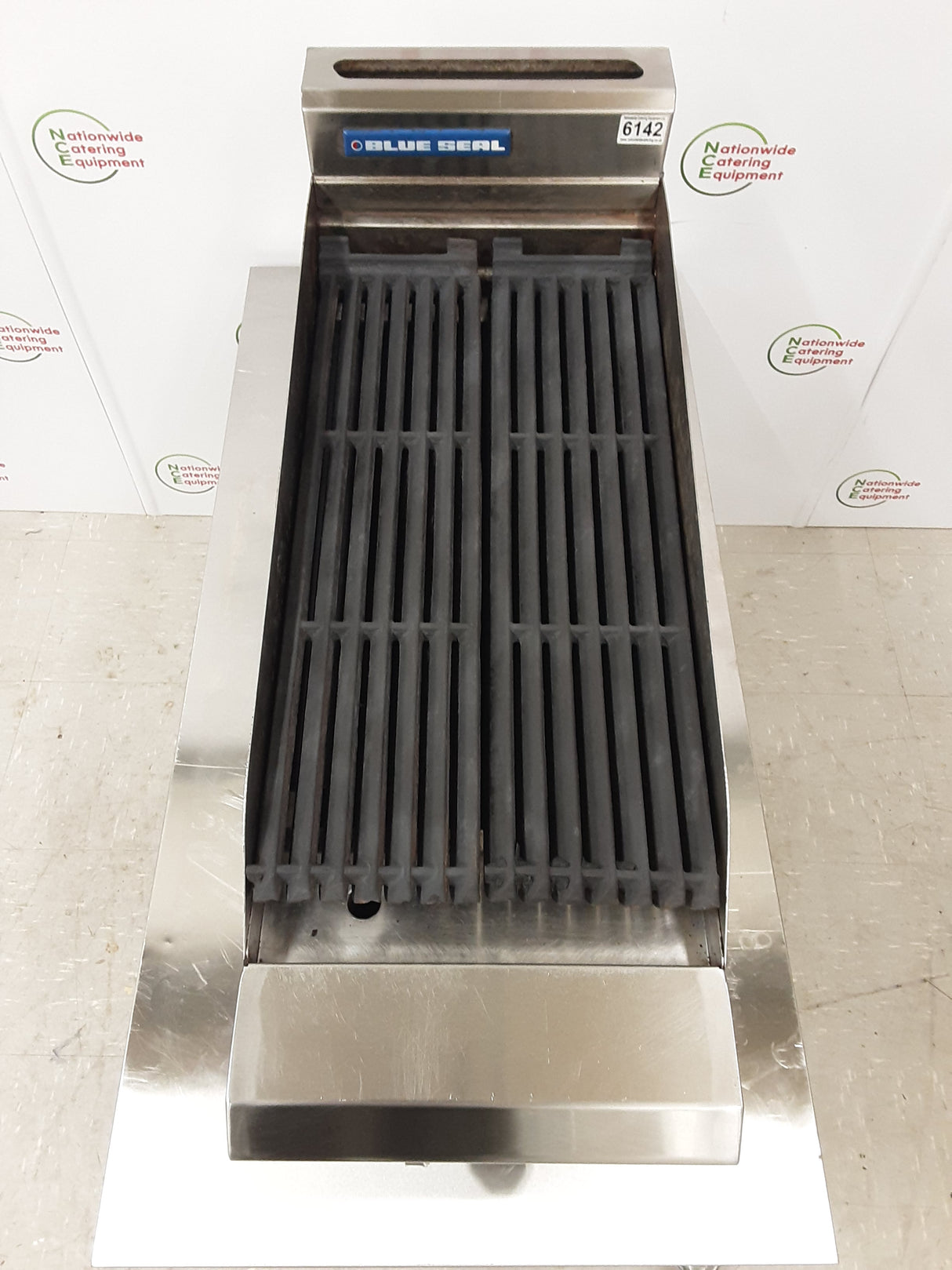 Blue Seal Tabletop Single Burner/30cm Char-Grill, Natural Gas, Model- G592 (NCE6142)