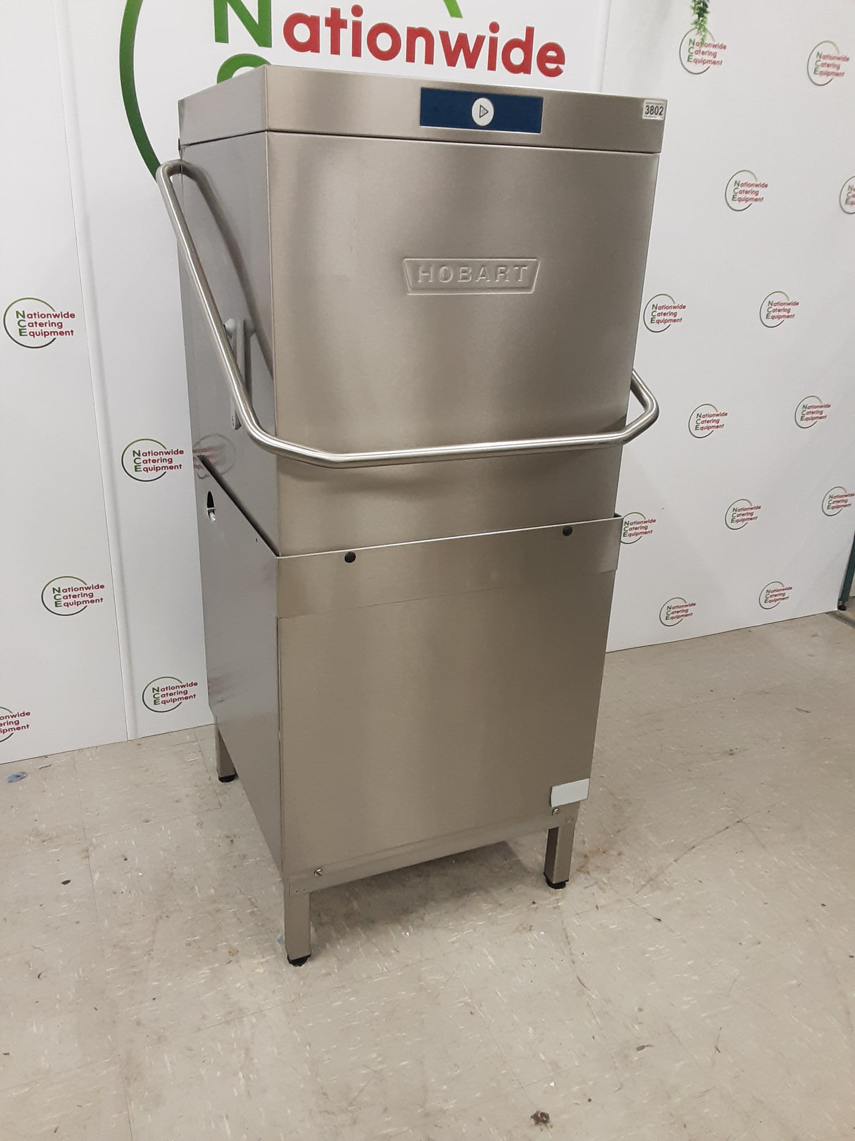 Hobart Passthrough/Hood Dishwasher, 3ph/32amp,Model- AMX900S (NCE3802)