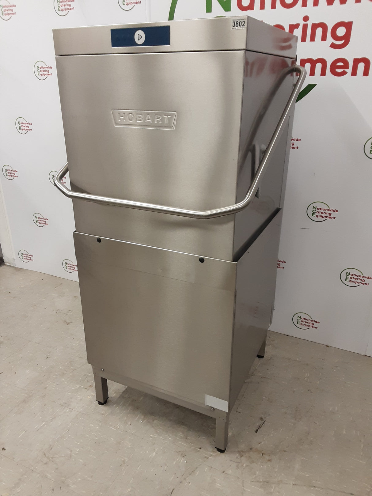 Hobart Passthrough/Hood Dishwasher, 3ph/32amp,Model- AMX900S (NCE3802)
