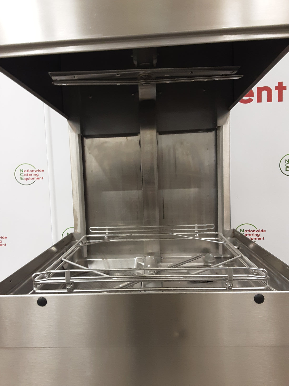 Hobart Passthrough/Hood Dishwasher, 3ph/32amp,Model- AMX900S (NCE3802)