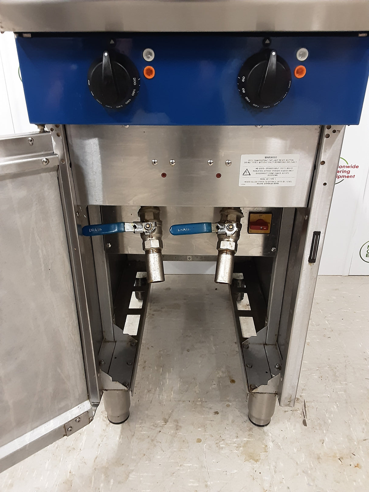 Blueseal Twin Tank Electric Fryer, Model- E44 (NCE6123)